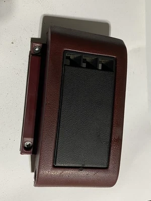 88-94 OBS Chevy GMC Truck Red Right Side A/C Dash Vent Panel OEM GM C/K C1500  - Image 1 of 4