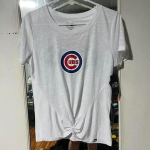 White Chicago Cubs graphic tee with knot detail #CubsNation - Picture 1 of 3
