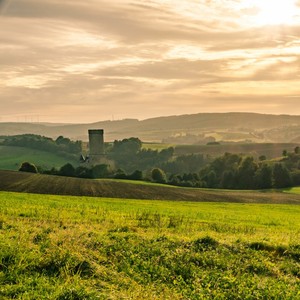 Kurzurlaub Taunus | Deal 3* Hotel | Gutschein 1 Nacht 2P + 1 Kind | Natur Reise