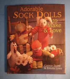 "Adorabili bambole con calzini da fare e amare" libro artigianale con copertina rigida - Foto 1 di 7