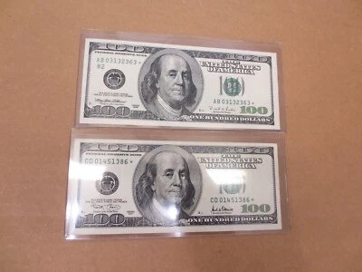 Lot of (2) $100.00 Federal Reserve STAR Notes (1996 & 2001) - Image 1 of 4