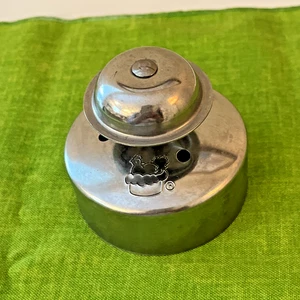 Herramienta cortadora de sándwiches tarta pastelería Cut-N-Seal The Pampered Chef 3" redonda - Imagen 1 de 4