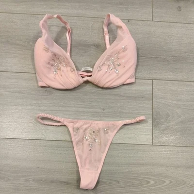 Conjunto de sujetador y tanga rosa Gabrielle adornado Ann Summers vintage talla 34D/10-12 BN Foto 1 de 4