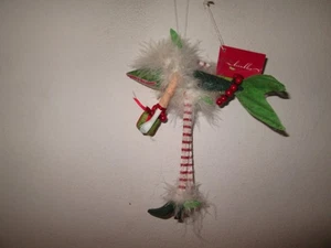 DEPT 56 Krinkles PATIENCE BREWSTER Fisch in Heels Forelle Maribu Federn Ornament - Bild 1 von 5