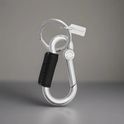 Chaveiro mosquetão Coach novo com etiquetas, estilo #:CCW07, varejo $98. - Imagem 1 de 4