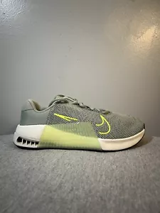 Nike Metcon 9 Premium Volt Cargo scarpa da allenamento kaki da donna taglia 8,5 FN4931-700 - Foto 1 di 11