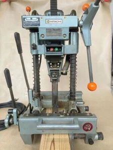 HITACHI HiKOKI Deep Hole Mortiser BS30SA 30㎜ 100V 12A 1140W 23kg 1700RPM Working - Picture 1 of 10