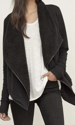 NUEVO CON ETIQUETAS Abercrombie & Fitch Sherpa Chaqueta Polar Pequeña Negra A&F Mujeres Cárdigan Acogedor Foto 1 de 4