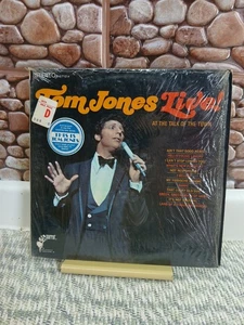 Tom Jones Live! At The Talk Of The Town - 1967 Vinyl Missing Inside Sleeve - Picture 1 of 8