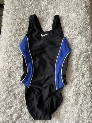 Traje de baño deportivo Nike para niños. 9” axila, 21” hombro a abajo. Grt. Calidad Foto 1 de 4