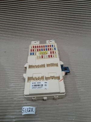 2018 SSANGYONG TIVOLI ELX  FUSE BOX 82150-35242 - Image 1 of 4