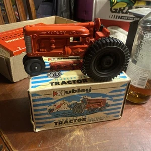 Vintage NOS Hubley Jr. Tractor No. 472 In Box - Picture 1 of 14