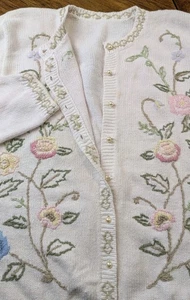 Vintage Perlen Blumen Cardigan Rosa/Off White Perlen Knopf Strick Pullover Damen - Bild 1 von 13