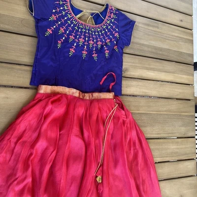 Beatiful Purple and Red lehenga age 9 to 10 - Image 1 of 4