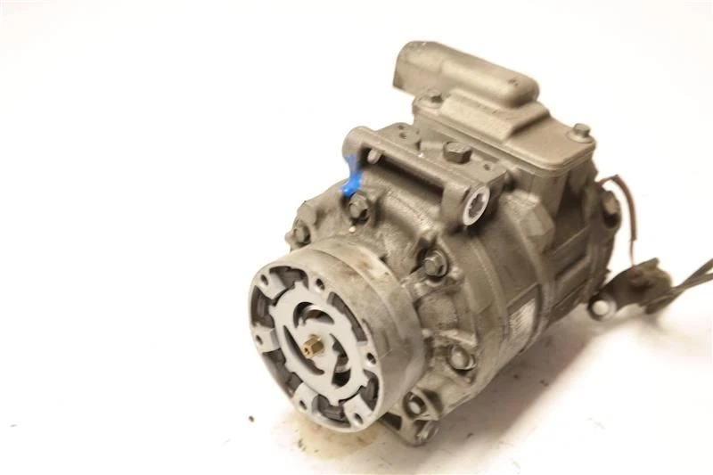COMPRESOR DE AIRE ACONDICIONADO 4E0260805AM 2007-2009 AUDI S8 AUDI Foto 1 de 4