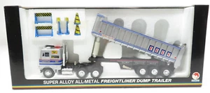 Shinsei 4634 Vintage Japan Freightliner Dump Trailer Truck 1/53 Scale NIB - Picture 1 of 3