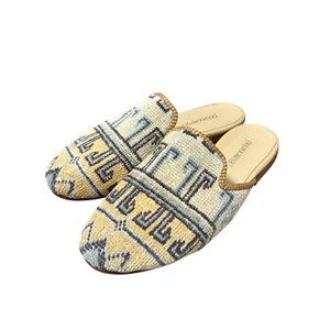 J WILDER Kilim Slides Sz 42 Women's Multicolor Wool Bohemian Mules - Picture 1 of 4