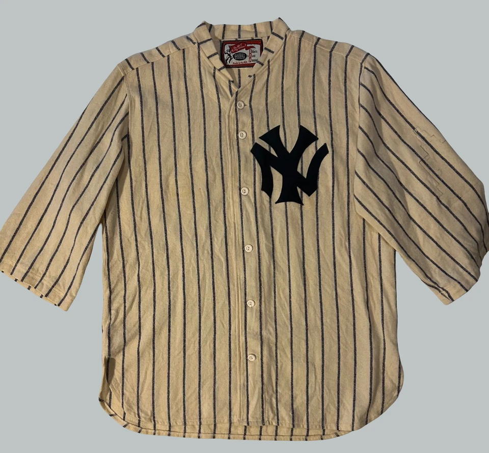 Camiseta de béisbol de franela de lana de los Yankees de Nueva York de 1930, Babe Ruth Foto 1 de 4