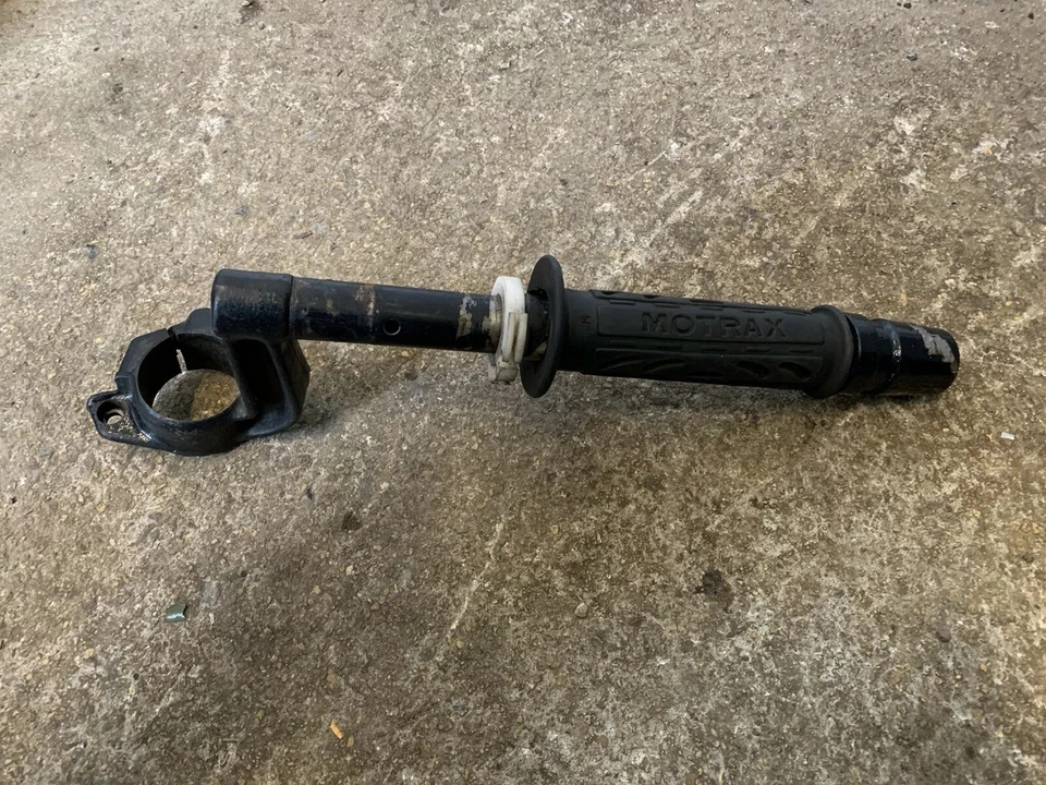 Yamaha Fj1200 clipe lateral direito e aperto de torção de um modelo Abs 1991 - Imagem 1 de 1