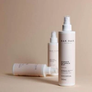 Nak Hydrate Detangle Mist - Picture 1 of 2