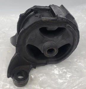 General Motors Drivers Side Engine Motor Mount Bracket. 8061 - Bild 1 von 6