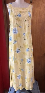 Prendisole vintage Carol Anderson giallo con rose blu rayon taglia media petite - Foto 1 di 6