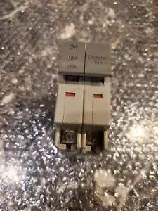 Quadrato D SDT240 40 Amp 2 Poli Interruttore Circuito Trilliant Tipo SDT 120/240V * NUOVO - Foto 1 di 3