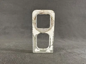 Diamond DA20 Nose Landing Gear Steering Stop Plate 22-3220-00-23 - Picture 1 of 8