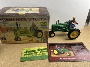 Vintage Franklin Mint Tin John Deere Model "B" Tractor New in Box - Picture 1 of 7
