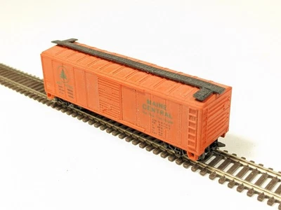 MODEL POWER N Scale 40' Box Car MAINE CENTRAL #14785 Kadee Couplers USED: Good - Image 1 of 4