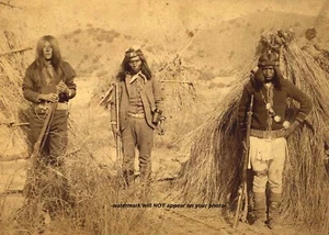 FOTO de 1880 Niño Apache Guerrero Scout Indio Nativo Americano Sargento Ejército de EE. UU. - Imagen 1 de 2