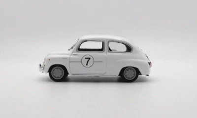 SOLIDO SEAT NARDI 1965 WHITE MINT CONDITION 1:43 - Image 1 of 4
