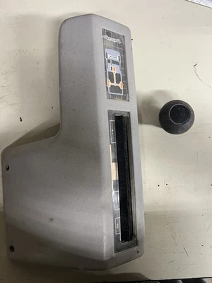 Chevrolet C/K 1500 1988-1994 4x4 cambio bisel cubierta moldura OEM 15567623 Foto 1 de 4