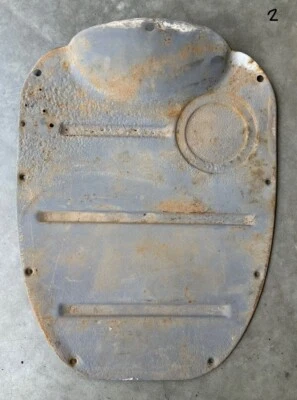 Cubierta de piso de transmisión para camioneta Chevrolet y GMC 1955-59 (3 velocidades o automática) Foto 1 de 2