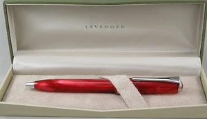 Levenger True Writer Crimson Red & Chrome Ballpoint Pen - New In Box - Picture 1 of 2