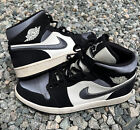 Nike Air Jordan 1 Mid Se Satin Grey Toe Size 11 Smoke Grey 852542-011 ?