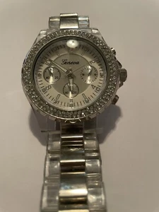Geneva Ladies Crystal rhinestone  Silver Watch Needs Battery - Picture 1 of 9