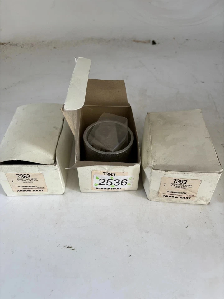 Cubierta de receptáculo Arrow Hart 7383, lote de 3 Foto 1 de 2