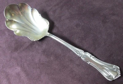 Cuchara acanalada para servir MARCELLA también conocida como CLIFTON 1905 sin monograma Foto 1 de 4