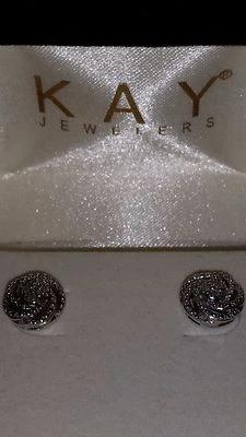 *ELEGANTES* *NUEVO* Pendientes espirales de diamantes de plata de ley Kay Jewelers Foto 1 de 4