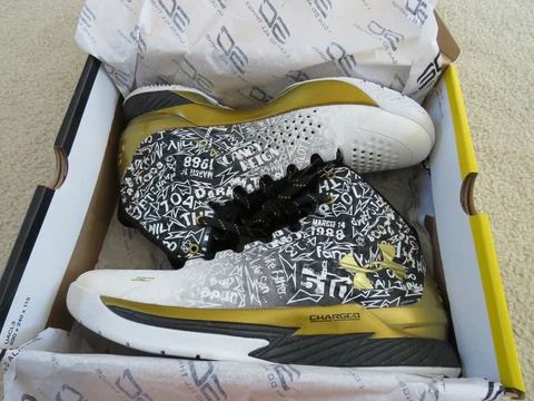 Authentic UA CURRY 'BACK TO BACK' MVP Tribute SHOES MEN 8.5 New w/o Box Cover