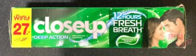 75g Closeup Menthol Fresh Gel Toothpaste Deep Action Fresh Breath 12 Hr. - Image 1 of 4