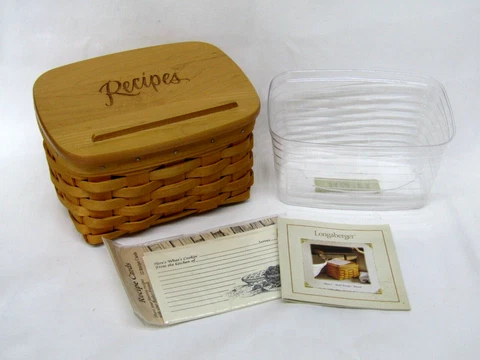 2002 Longaberger Small Recipe Basket w/ Plastic Protector, Lid, and Recipe Cards Cover