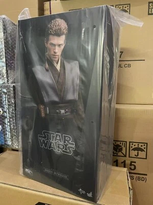 In stock Hot Toys Star Wars Attack of the Clones MMS677 1/6th Anakin Skywalker - Image 1 of 4
