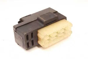 fuse box fuse box Yamaha FZR 600 3HE 89-93 - Picture 1 of 2