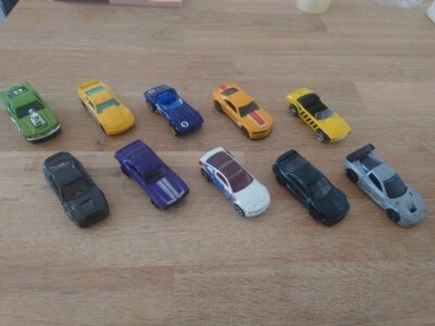 Lote de 10 autos fundidos a presión Hot Wheels Bundle Job Ford Mustang Acura Chevy Camaro  Foto 1 de 4