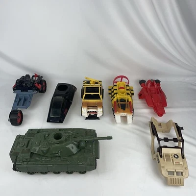 Paquete/lote de piezas de vehículos GI Joe ARAH de colección años 80 ~ tanque, automóvil, submarino, etc. Foto 1 de 4