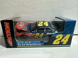 2006 RCCA 1/64 Jeff Gordon DuPont Monte Carlo Club Car - Picture 1 of 4