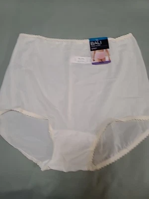 NWT BALI Women's Skimp Skamp Ivory Colored Brief; Style #2633 B633; SZ 2XL (9) - Image 1 of 4