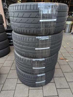 4x Sommerreifen 255/40 R19 100Y Hankook Ventus S1 evo3 5-6mm DOT 3522 - Bild 1 von 4